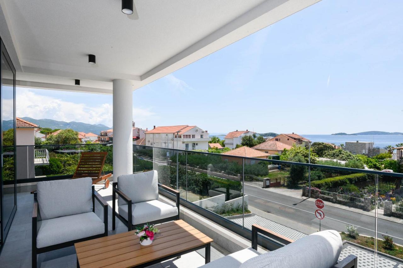 Sunny Day Luxury Holiday Apartments โอเรบิก ภายนอก รูปภาพ