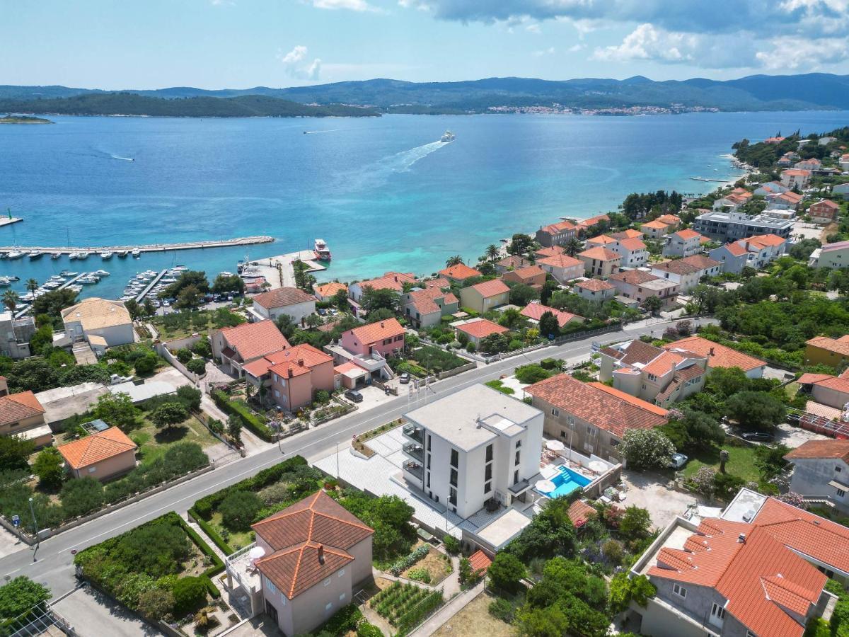 Sunny Day Luxury Holiday Apartments โอเรบิก ภายนอก รูปภาพ