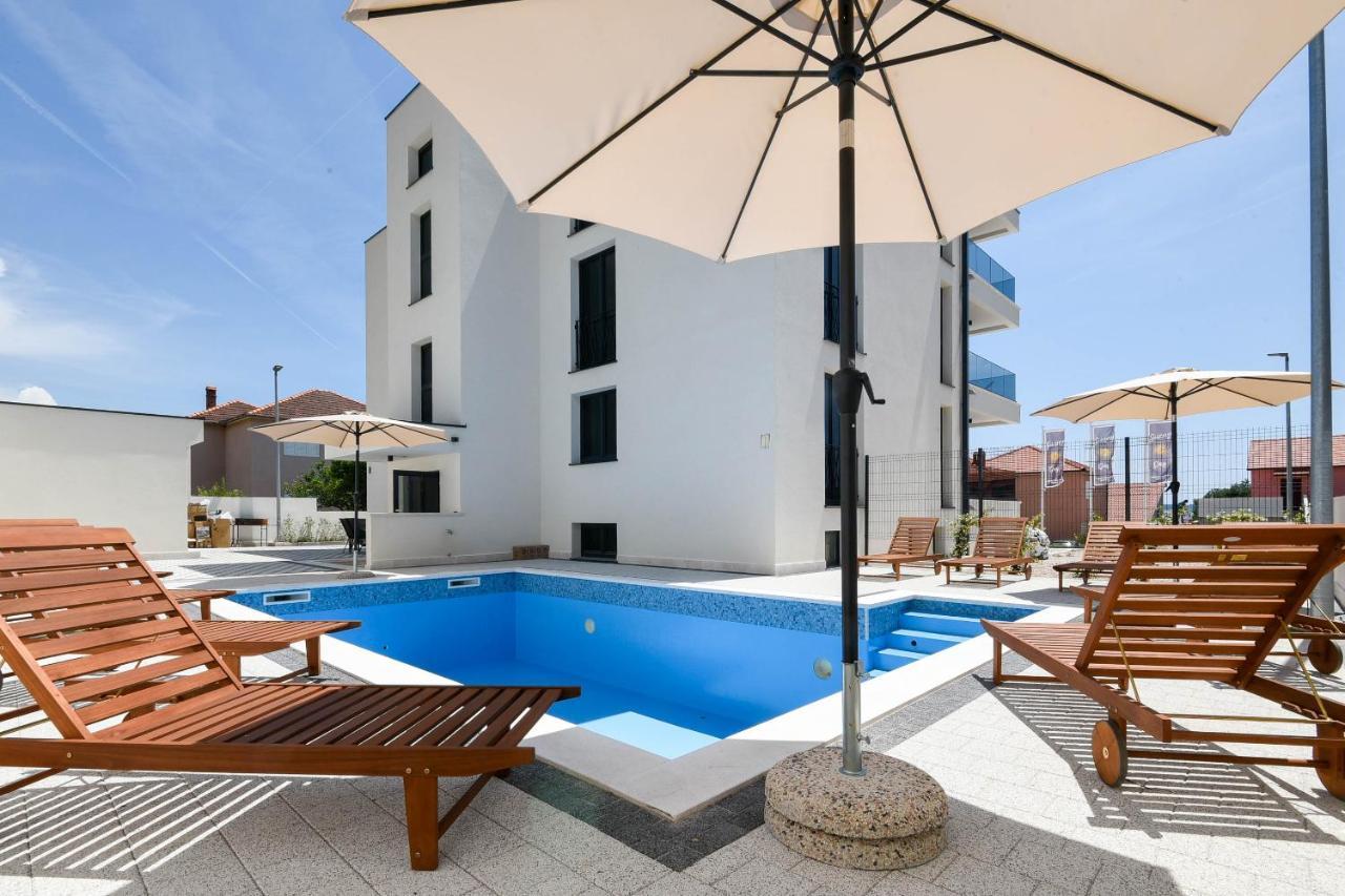 Sunny Day Luxury Holiday Apartments โอเรบิก ภายนอก รูปภาพ