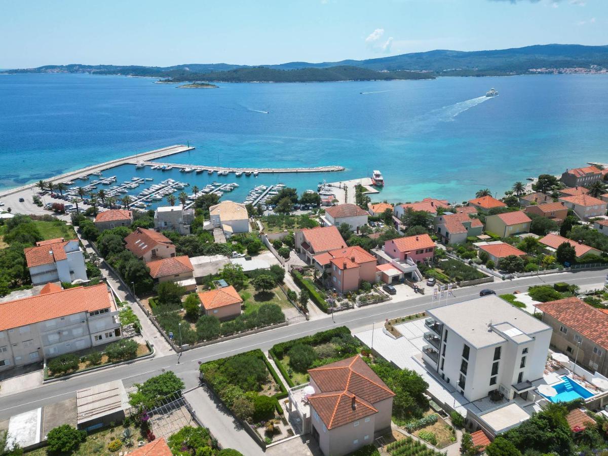 Sunny Day Luxury Holiday Apartments โอเรบิก ภายนอก รูปภาพ