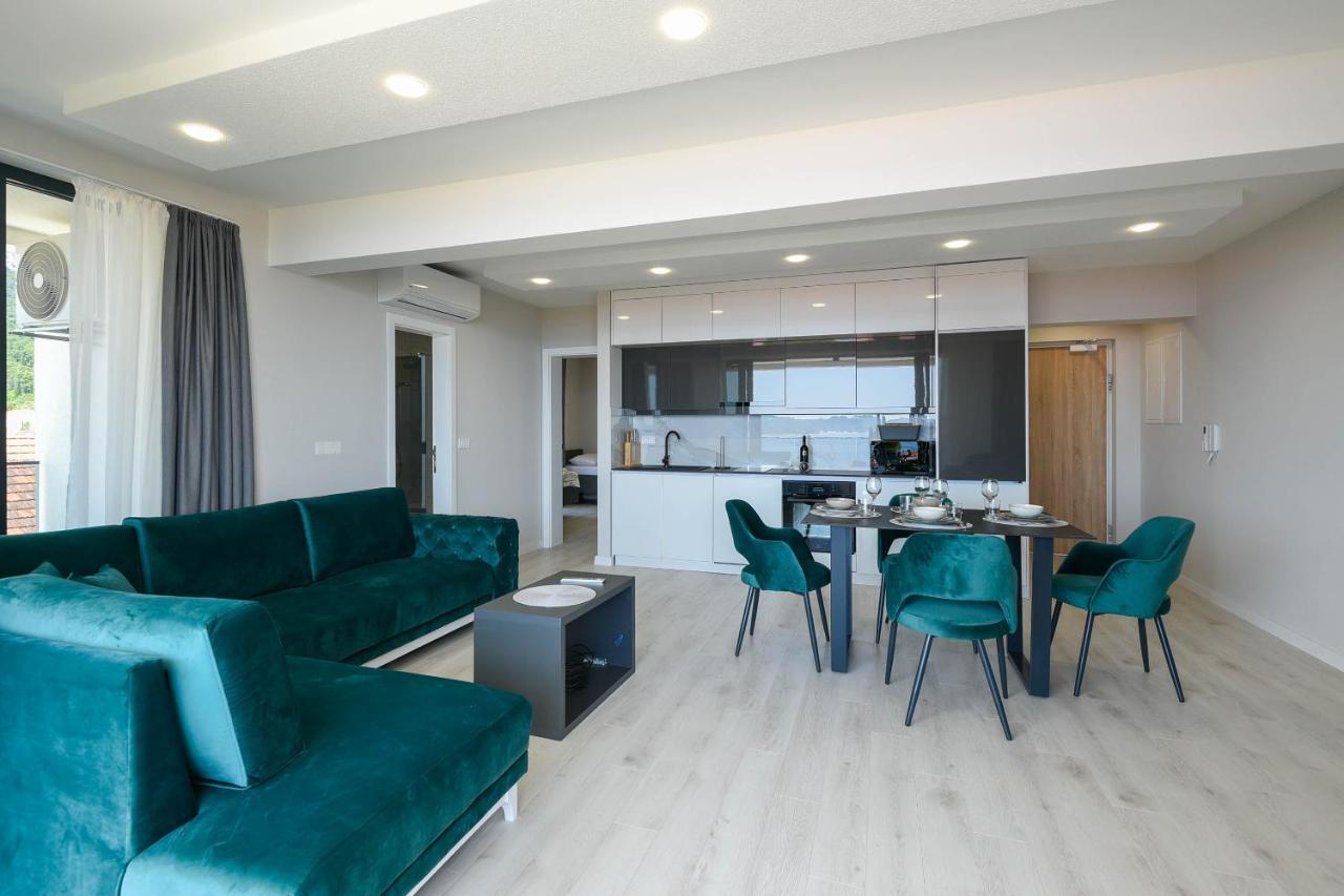 Sunny Day Luxury Holiday Apartments โอเรบิก ภายนอก รูปภาพ