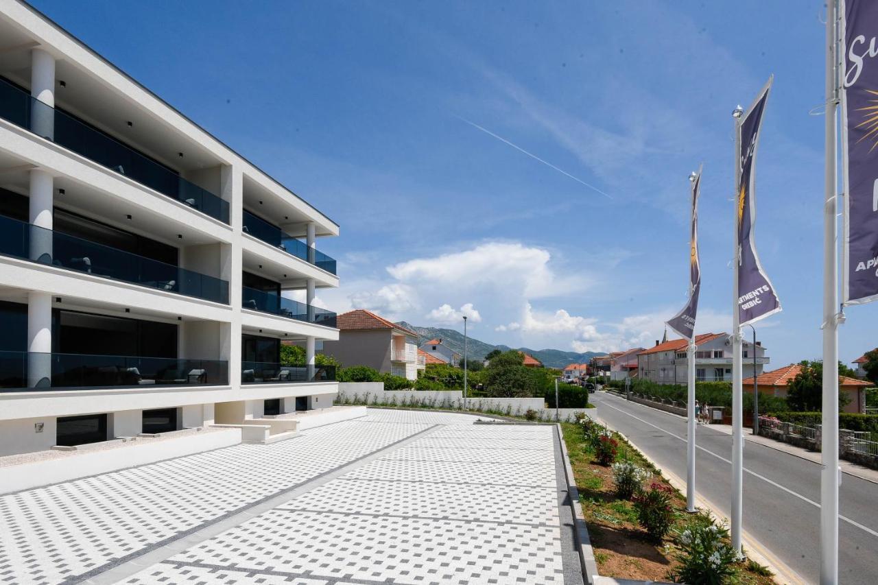 Sunny Day Luxury Holiday Apartments โอเรบิก ภายนอก รูปภาพ