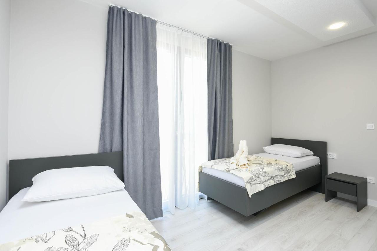 Sunny Day Luxury Holiday Apartments โอเรบิก ภายนอก รูปภาพ