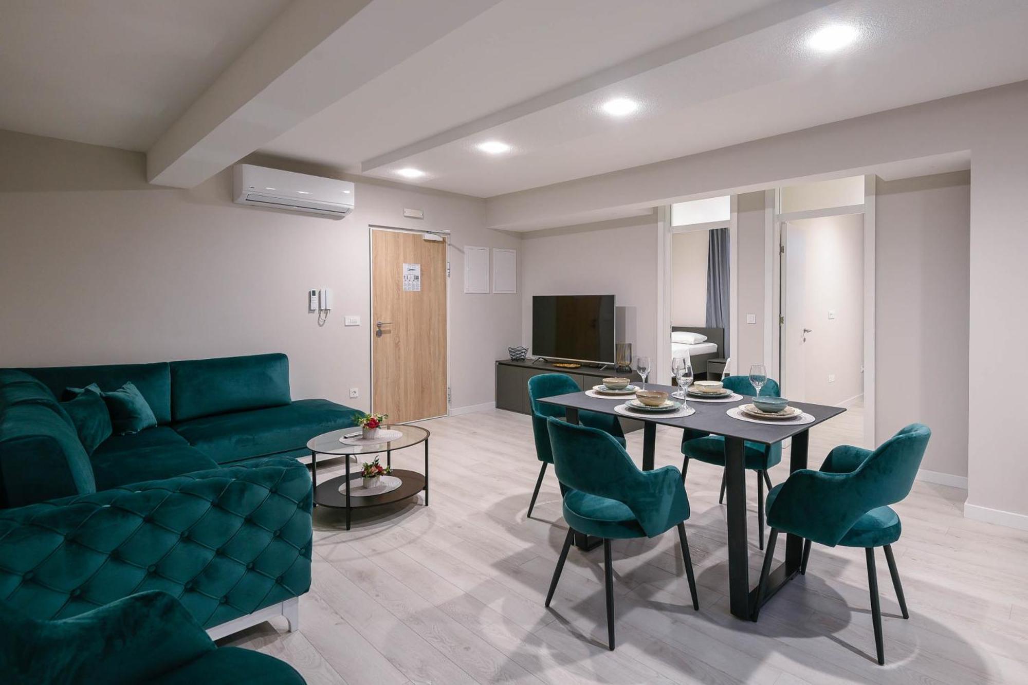 Sunny Day Luxury Holiday Apartments โอเรบิก ภายนอก รูปภาพ