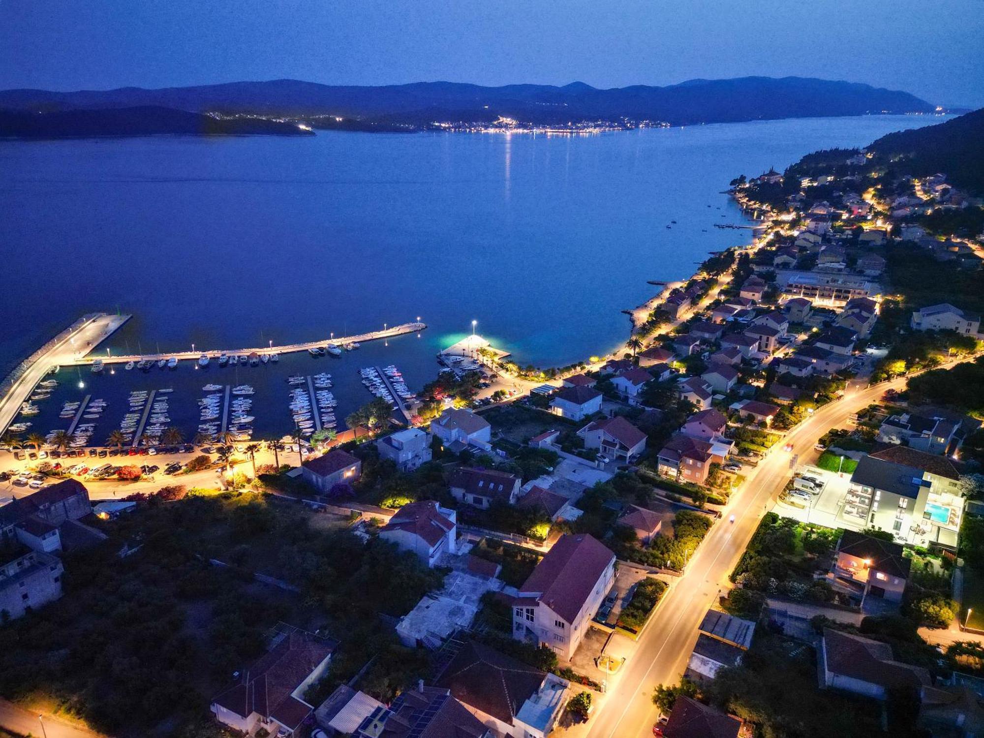 Sunny Day Luxury Holiday Apartments โอเรบิก ภายนอก รูปภาพ