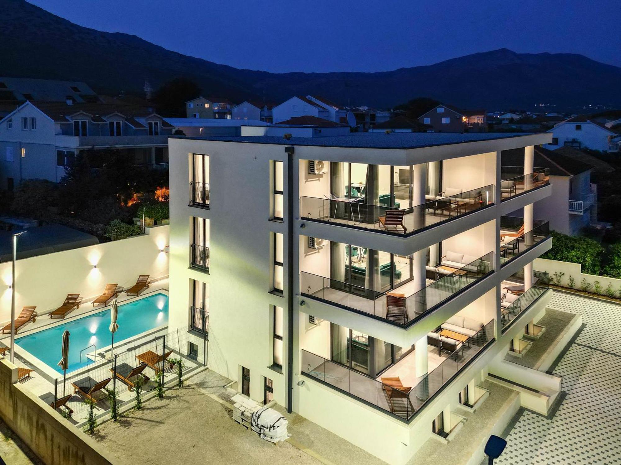 Sunny Day Luxury Holiday Apartments โอเรบิก ภายนอก รูปภาพ